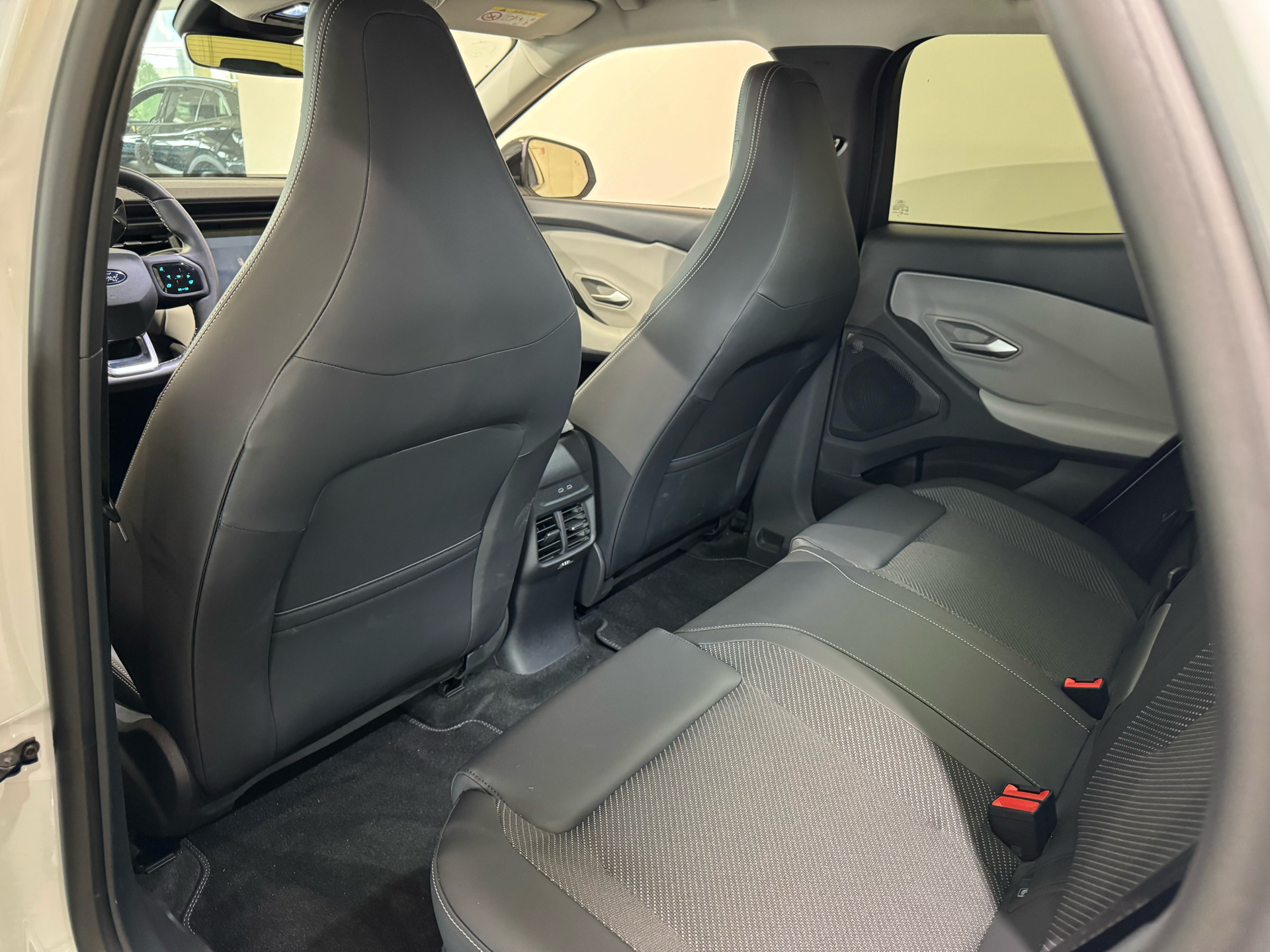 Billede af Ford Explorer EL UR Select RWD 286HK 5d Aut.