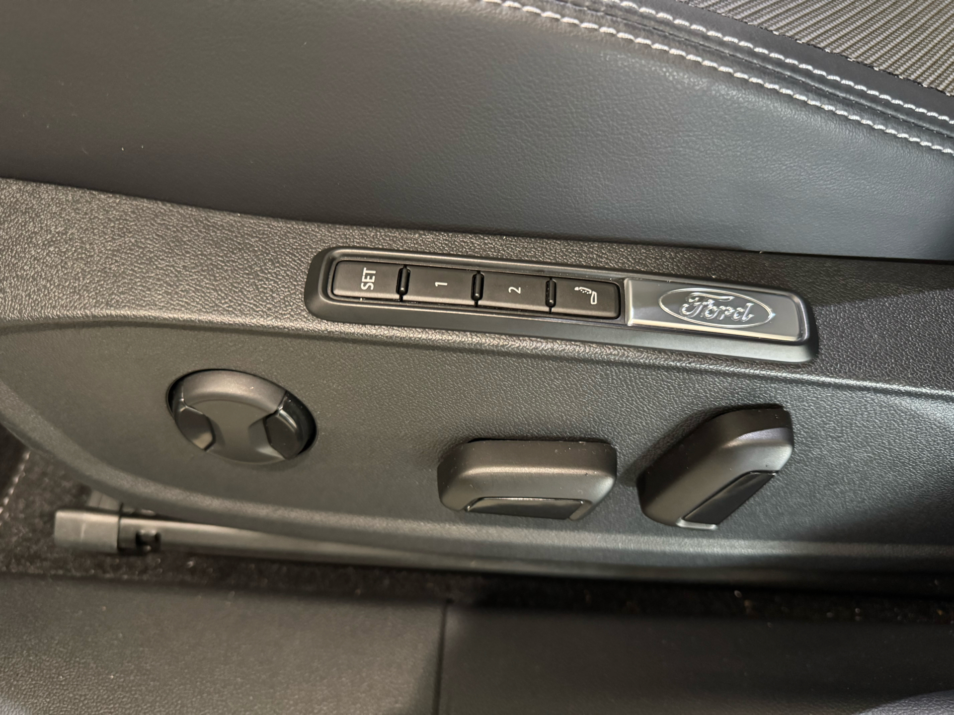 Billede af Ford Explorer EL UR Select RWD 286HK 5d Aut.