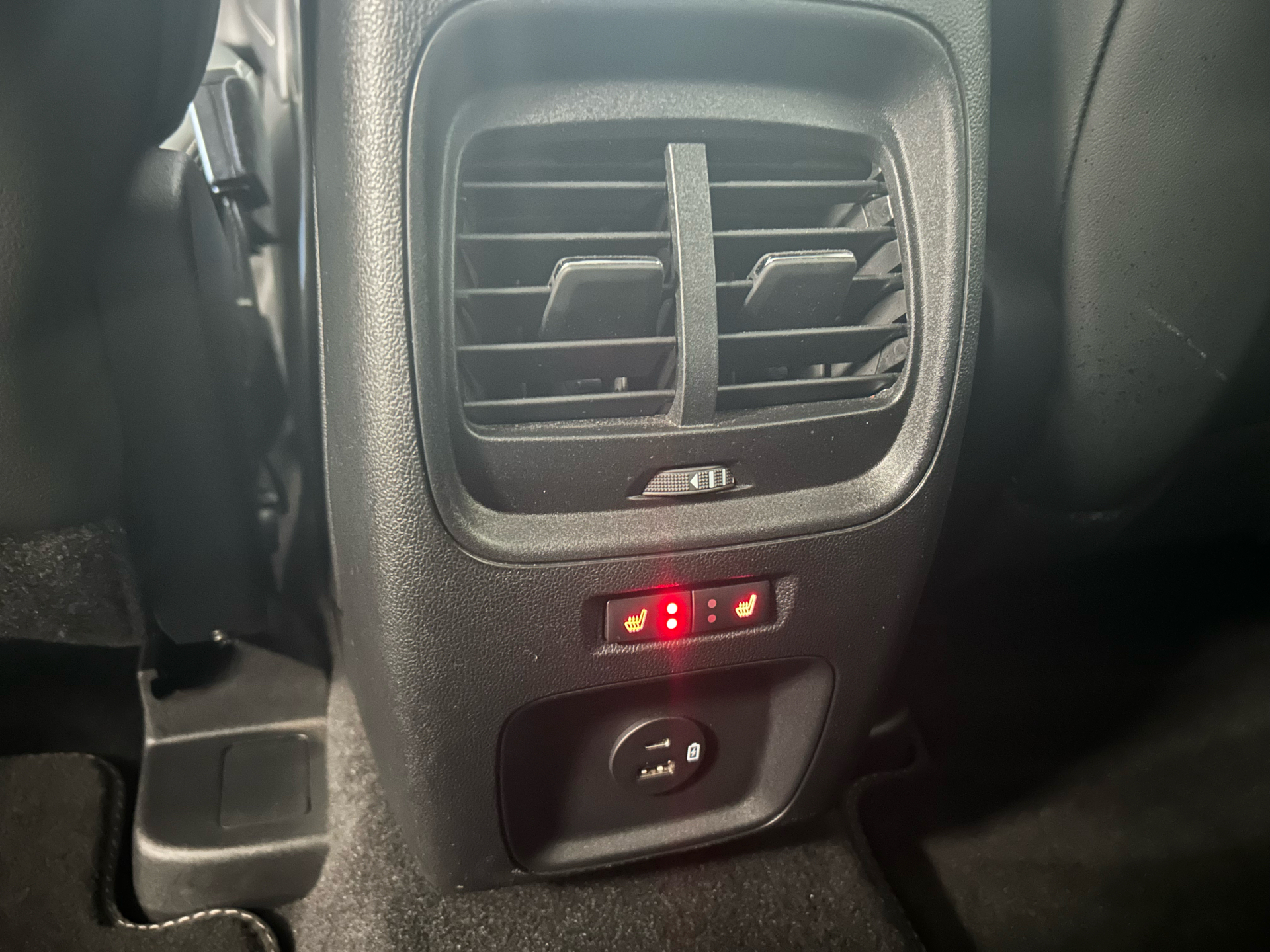 Billede af Ford Kuga 2,5 Plugin-hybrid Vignale CVT 225HK 5d Trinl. Gear