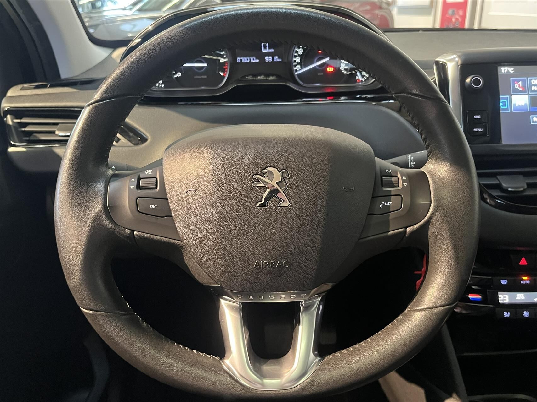 Billede af Peugeot 208 1,2 VTi Chili Sky 82HK 5d