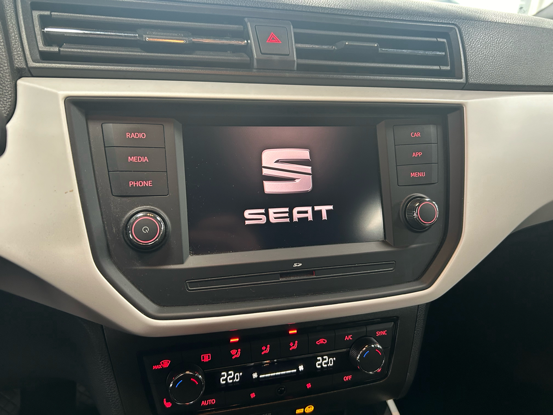 Billede af Seat Arona 1,0 TSI Xcellence Start/Stop DSG 115HK 5d 7g Aut.