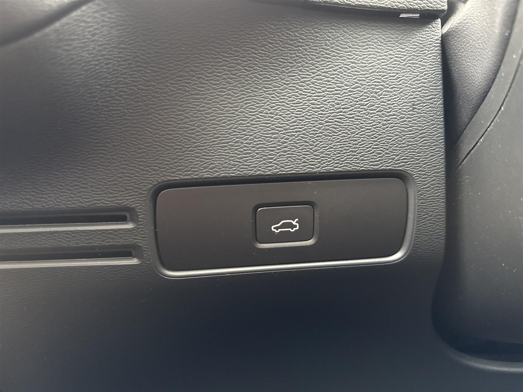 Billede af Volvo XC40 P6 Recharge Plus 231HK 5d Aut.