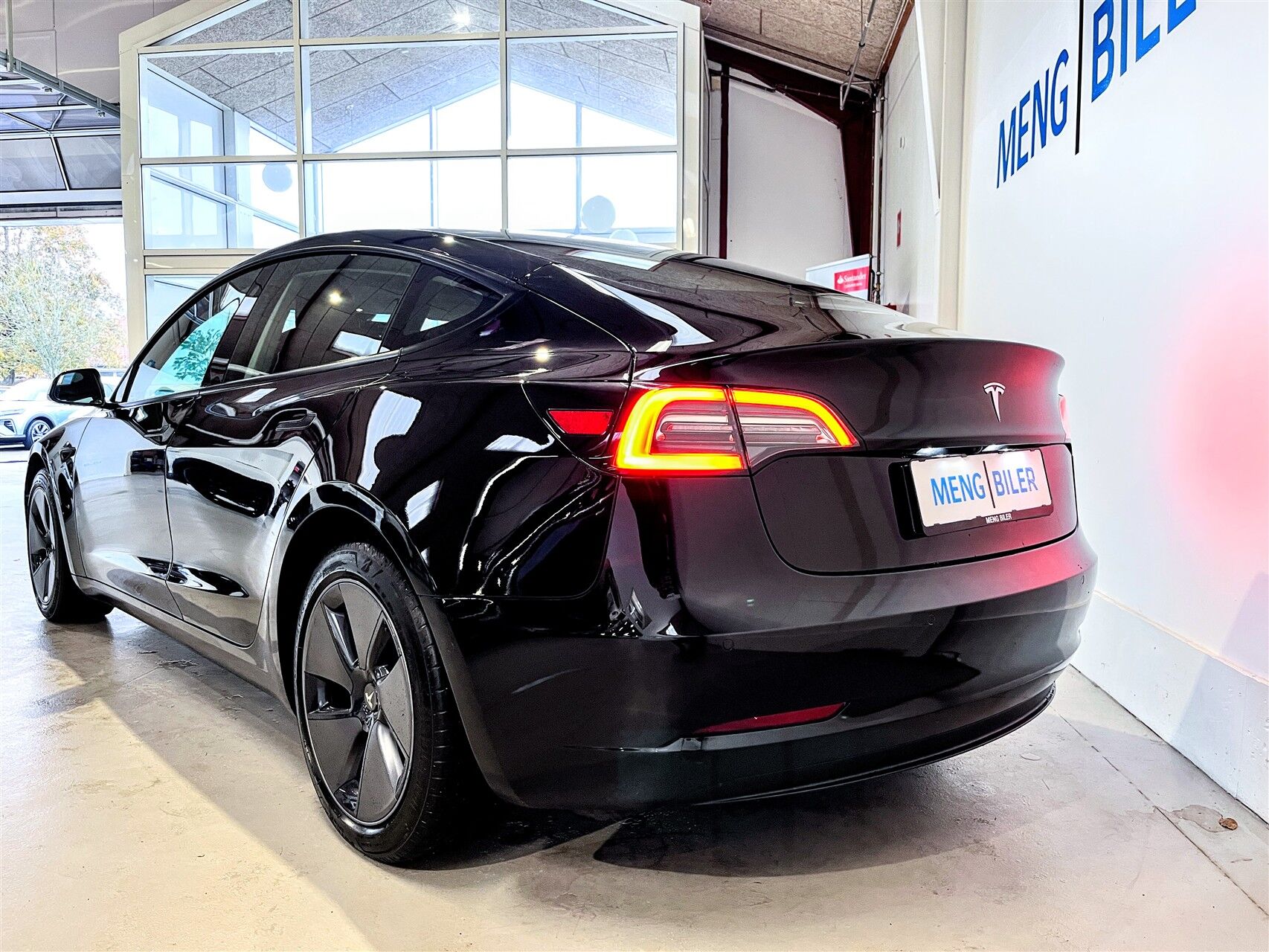 Billede af Tesla Model 3 EL Standard Range Plus 325HK Aut.