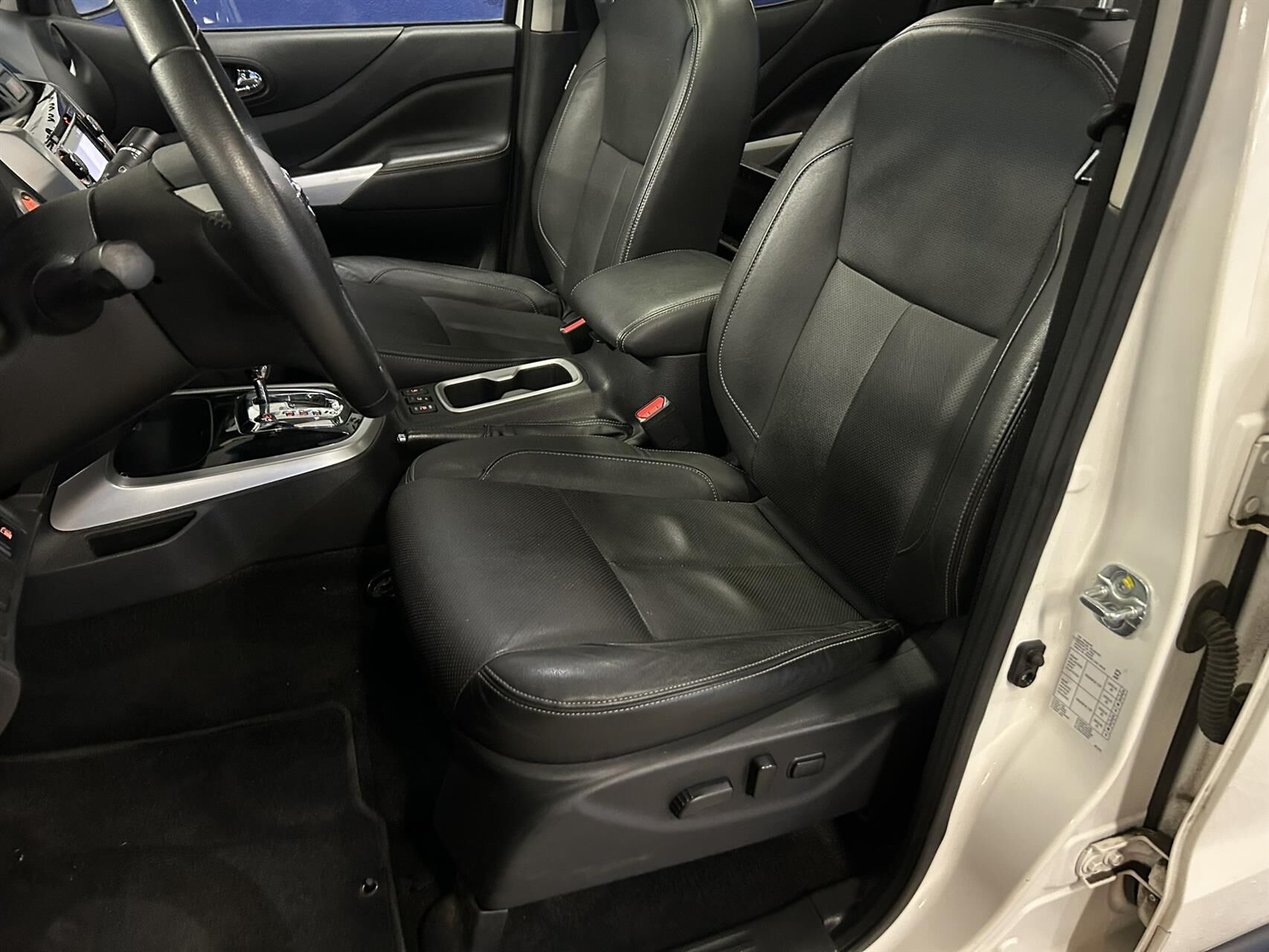 Billede af Nissan Navara Dob. Cab 2,3 DCi TREK-1 4x4 190HK DobKab 7g Aut.