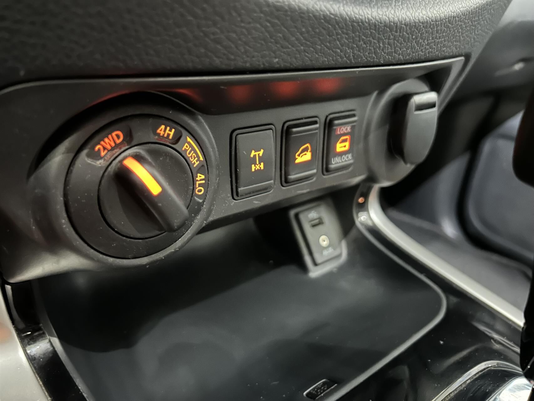 Billede af Nissan Navara Dob. Cab 2,3 DCi TREK-1 4x4 190HK DobKab 7g Aut.