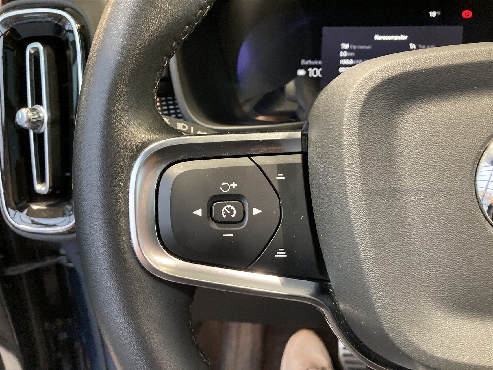 Billede af Volvo XC40 P6 Recharge Pro 231HK 5d Aut.