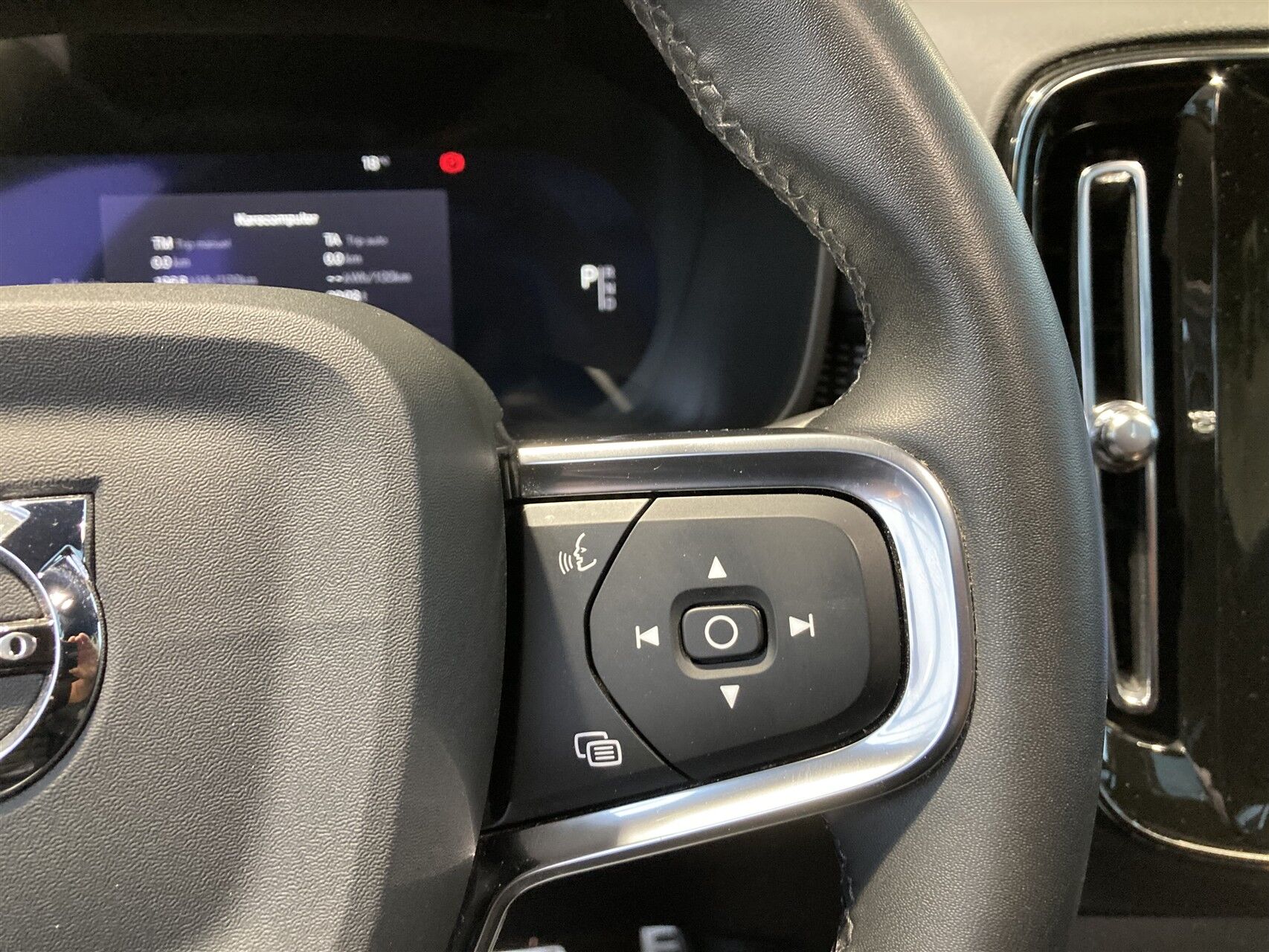 Billede af Volvo XC40 P6 Recharge Pro 231HK 5d Aut.