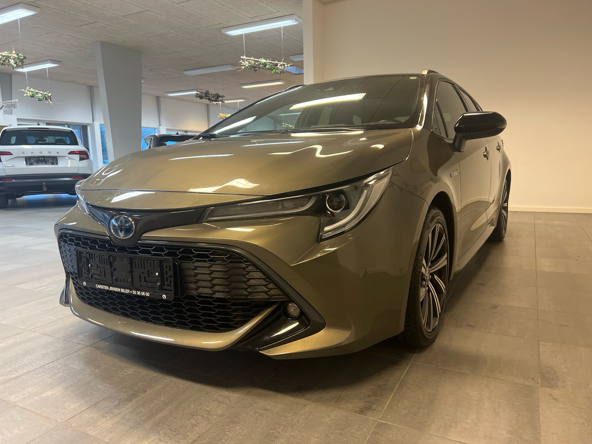 Billede af Toyota Corolla Touring Sports 1,8 Hybrid Active Premium E-CVT 122HK Stc Trinl. Gear