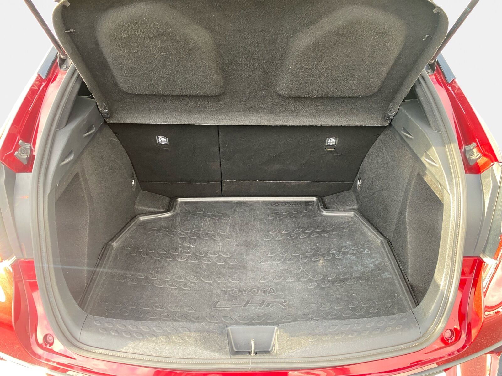 Billede af Toyota C-HR 1,8 Hybrid Premium Selected Bi-tone Multidrive S 122HK 5d Aut.