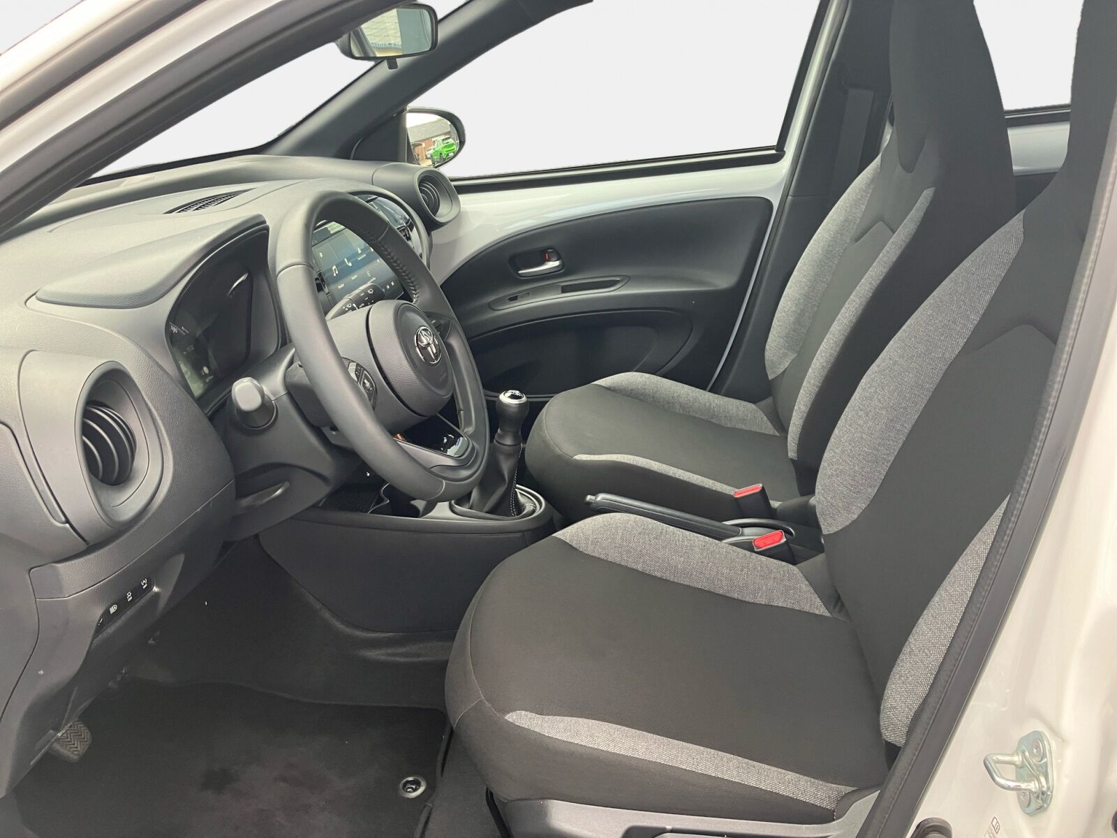 Billede af Toyota Aygo X 1,0 VVT-I Active 72HK 5d