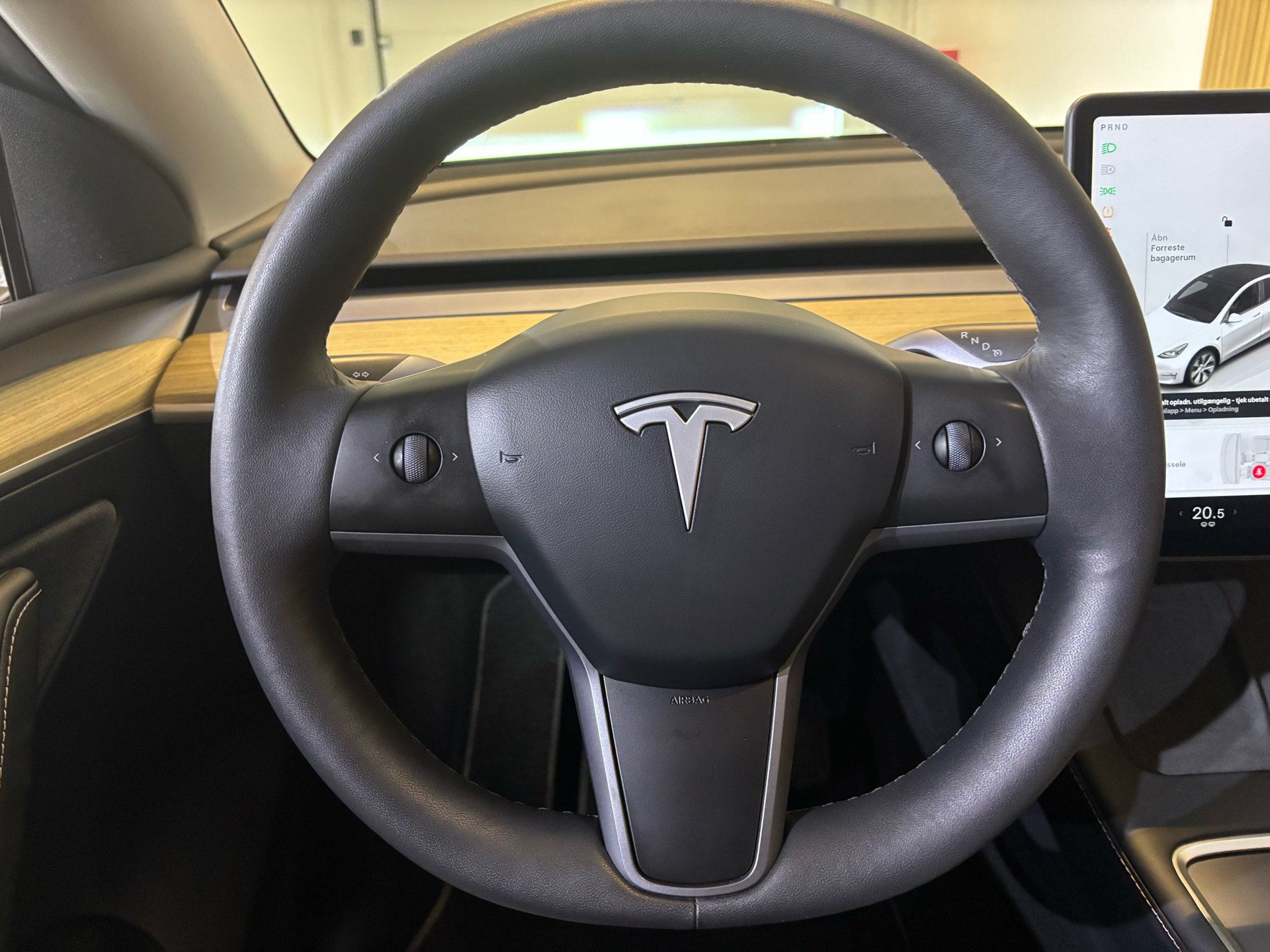 Billede af Tesla Model Y EL RWD 299HK 5d Aut.