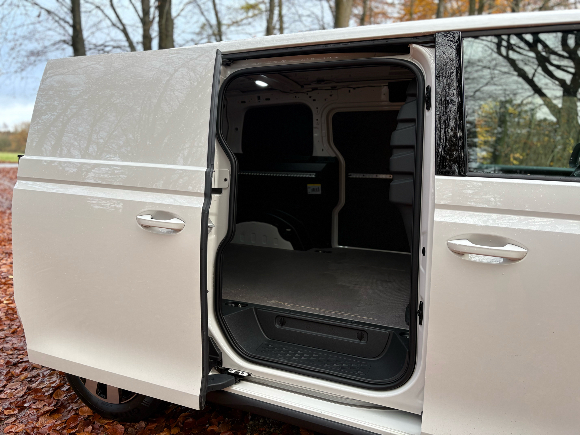 Billede af VW ID.Buzz Cargo EL Intro 1 204HK Van Aut.