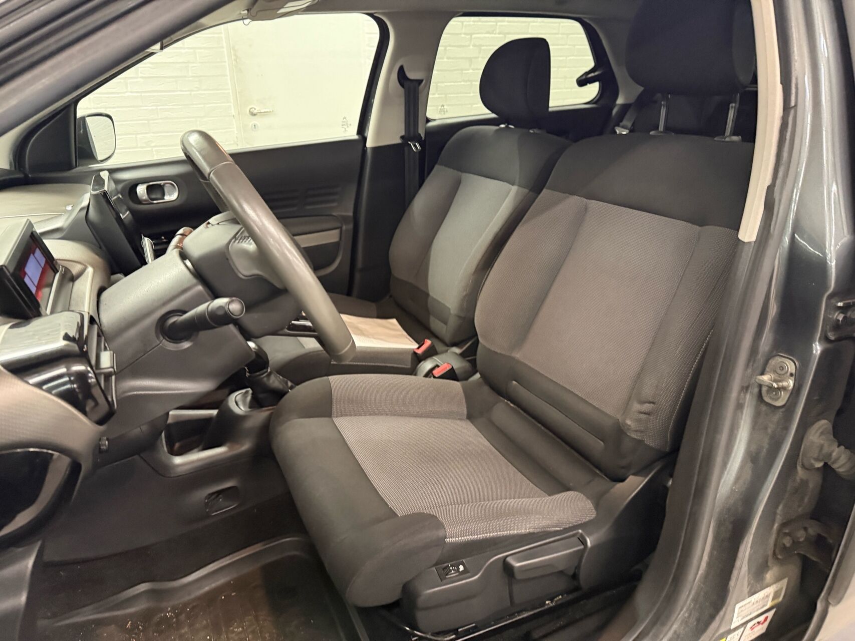 Billede af Citroën C4 Cactus 1,6 Blue HDi Feel Complet start/stop 100HK 5d