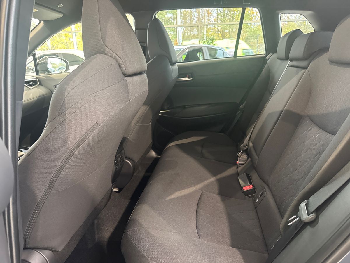 Billede af Toyota Corolla Cross 1.8 hybrid (140 hk) SUV aut. gear Style