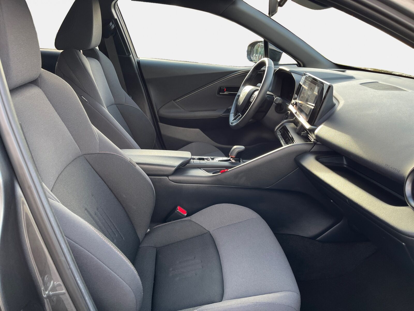 Billede af Toyota C-HR 1,8 Hybrid Style Multidrive S 140HK 5d 6g