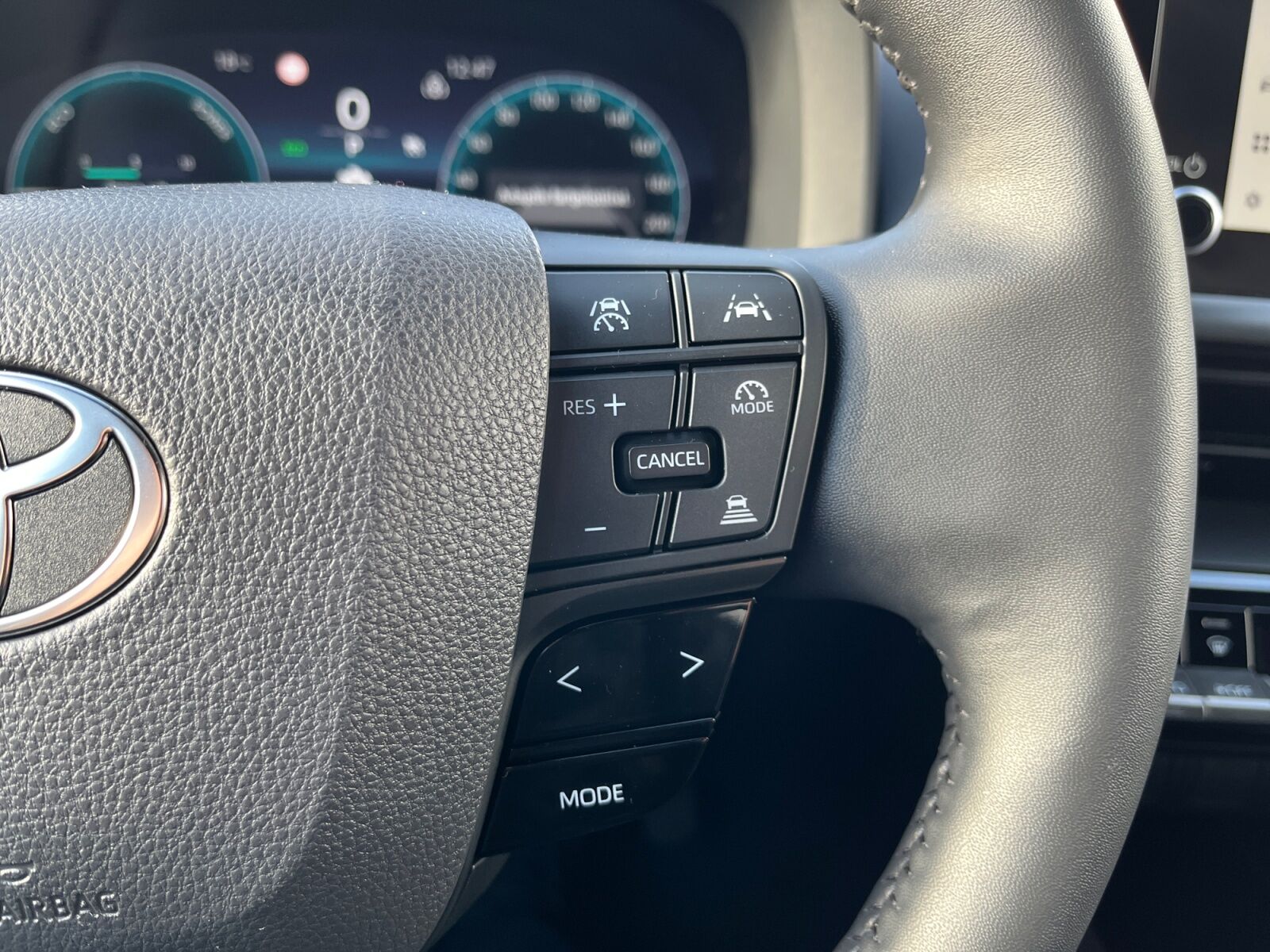 Billede af Toyota C-HR 1,8 Hybrid Style Multidrive S 140HK 5d 6g