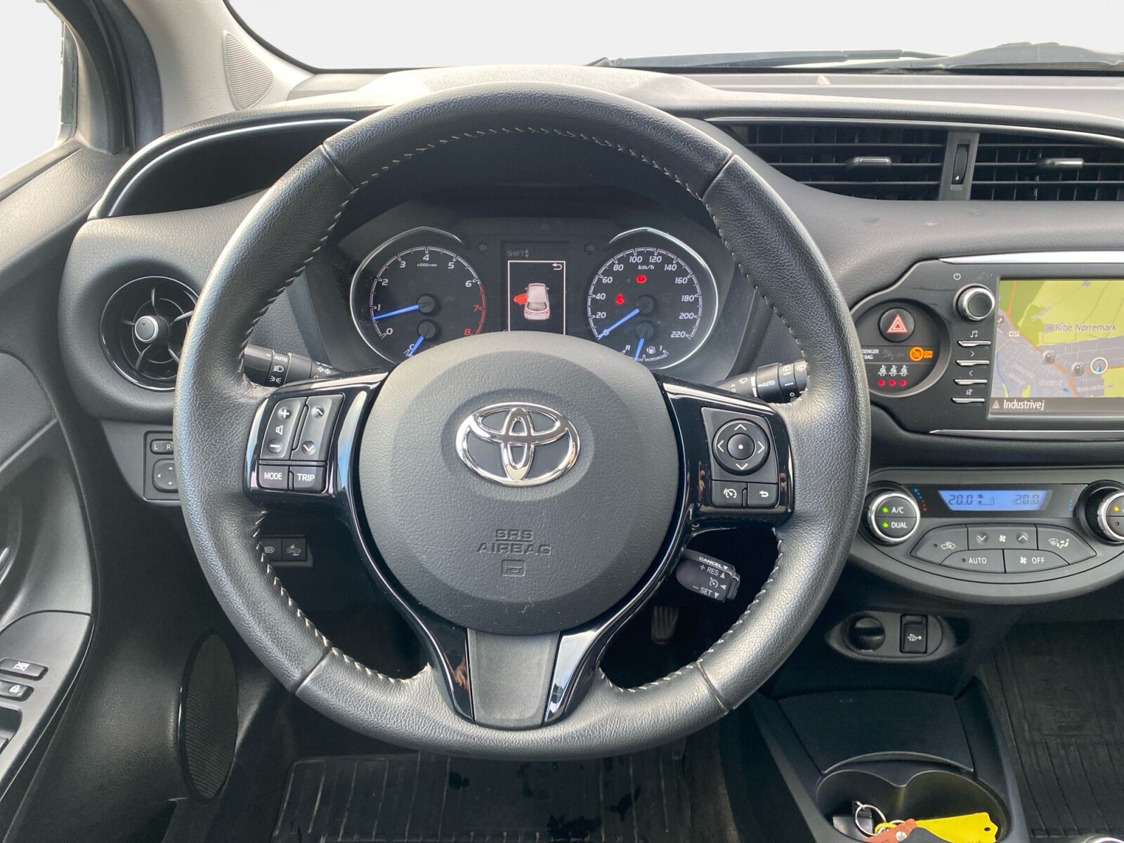 Billede af Toyota Yaris 1,5 VVT-I T3 Smartpakke 111HK 5d 6g