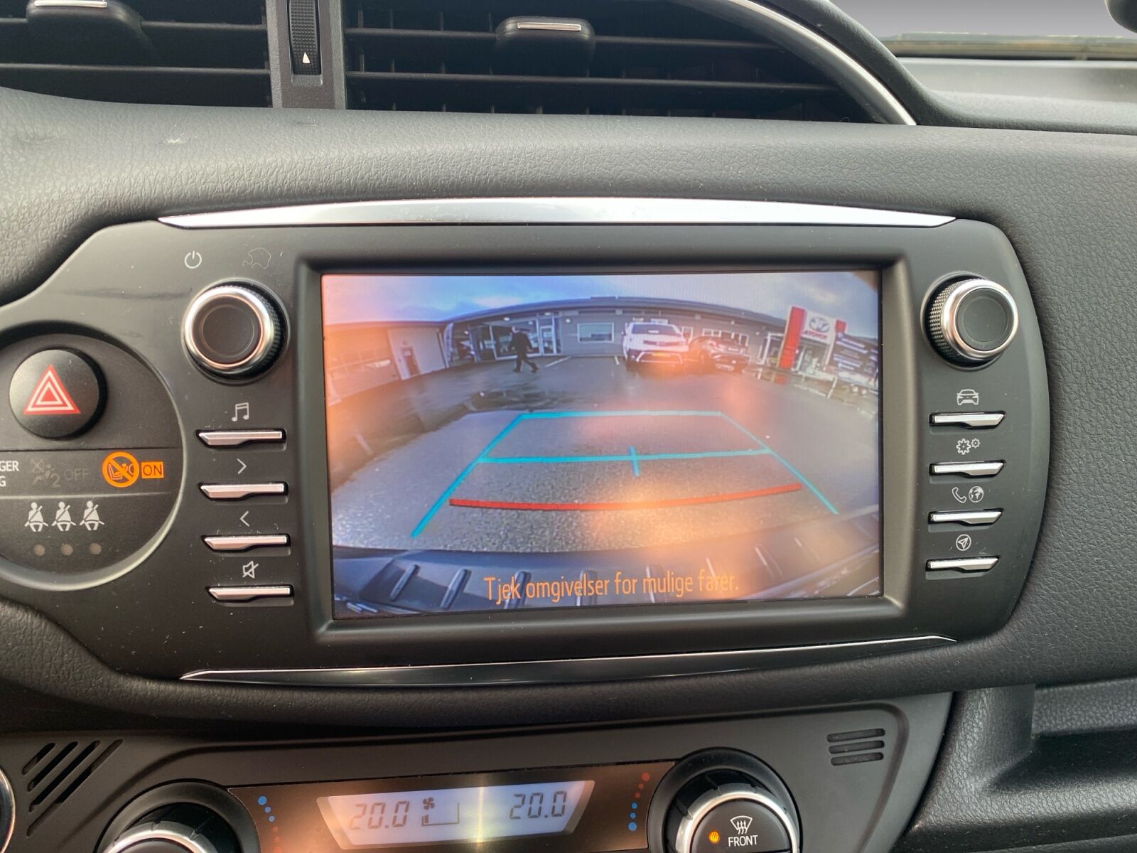 Billede af Toyota Yaris 1,5 VVT-I T3 Smartpakke 111HK 5d 6g