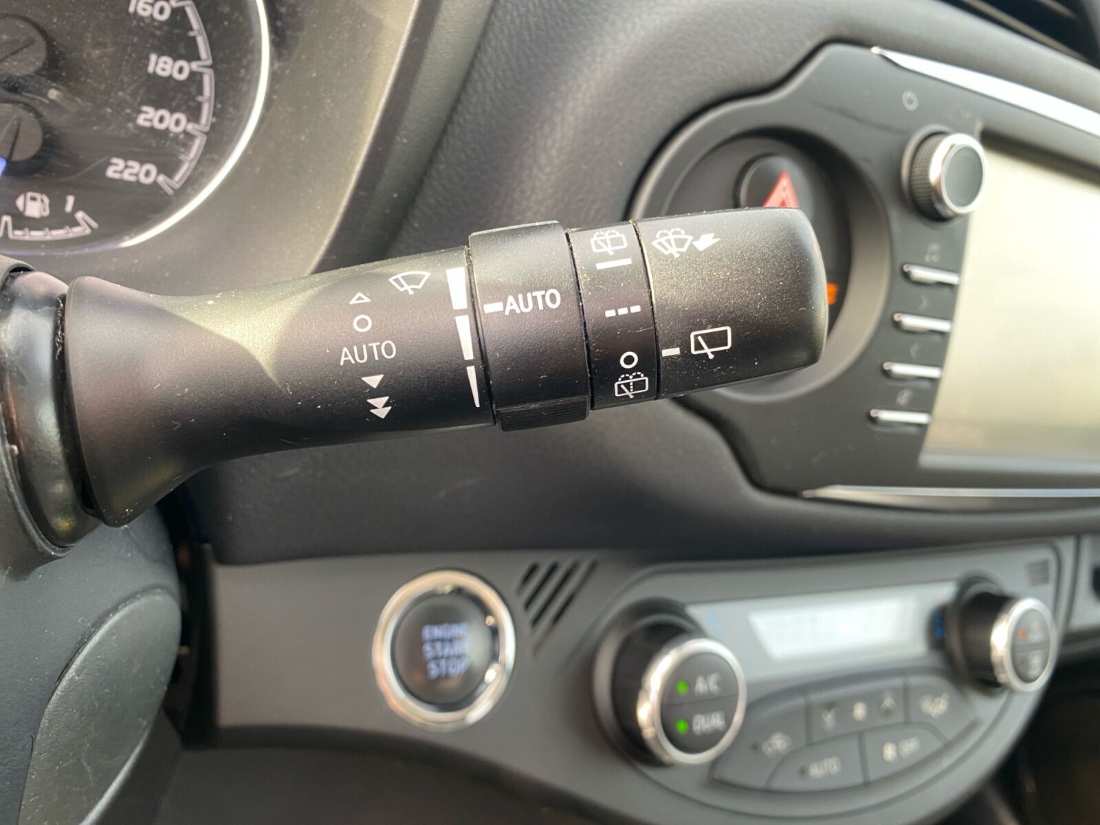 Billede af Toyota Yaris 1,5 VVT-I T3 Smartpakke 111HK 5d 6g