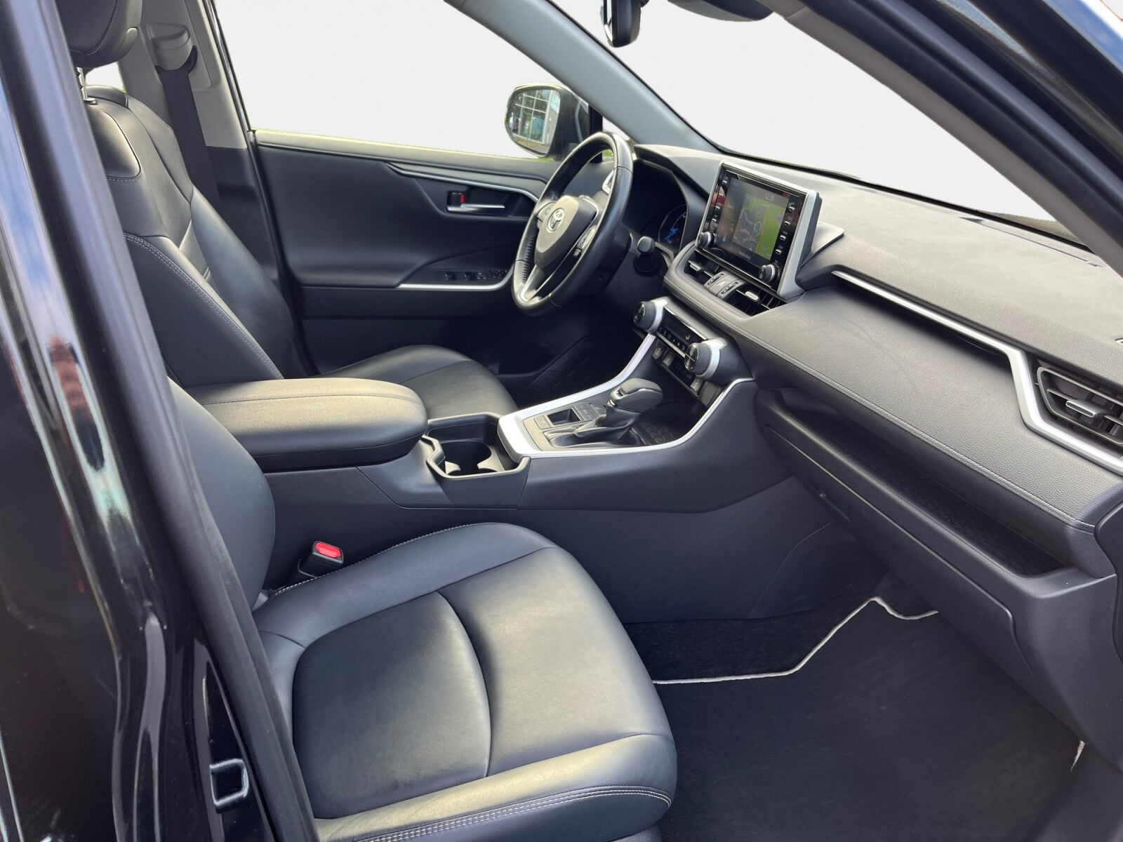 Billede af Toyota RAV4 2,5 Hybrid H3 Business 218HK 5d 6g Aut.