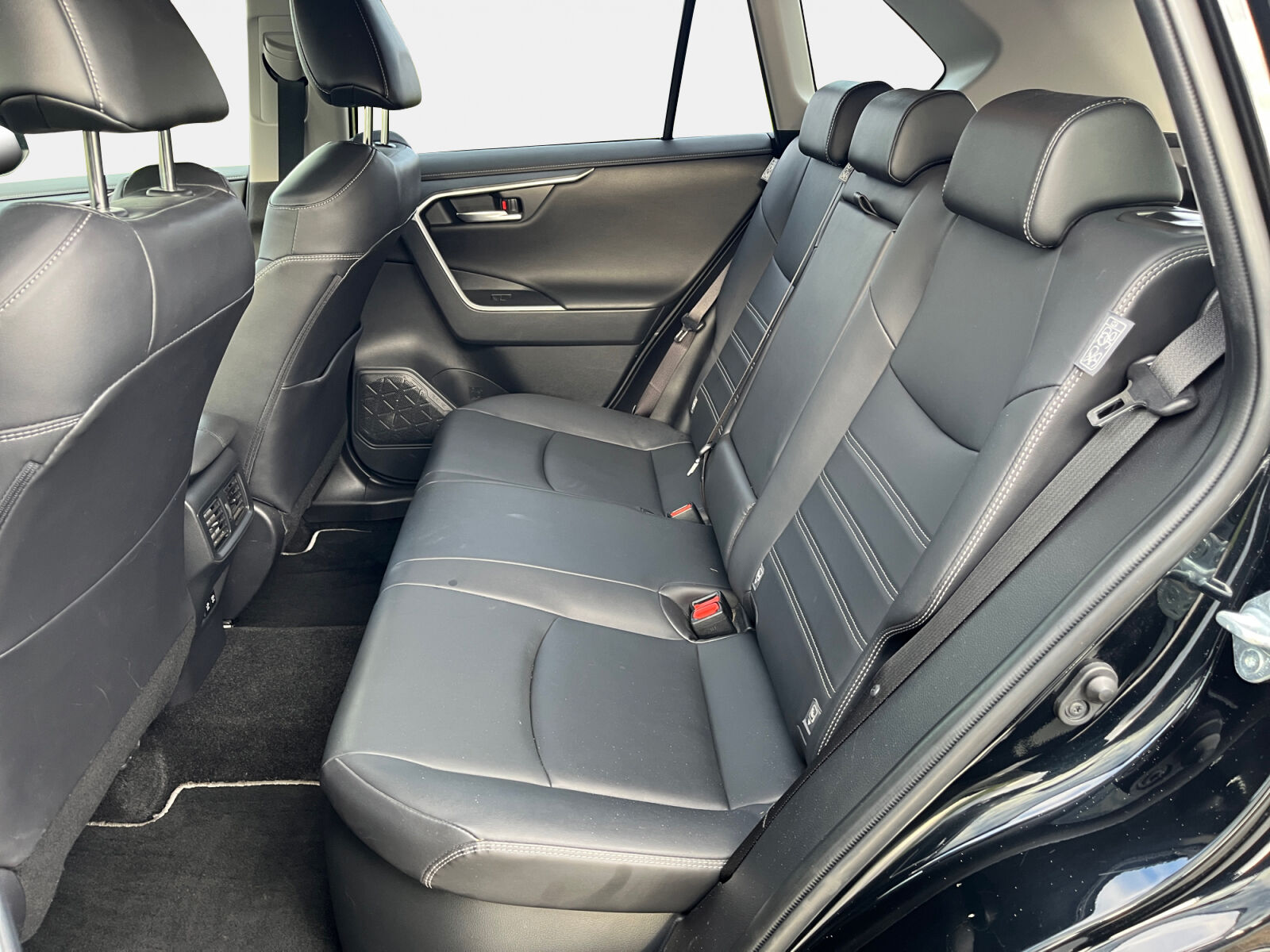 Billede af Toyota RAV4 2,5 Hybrid H3 Business 218HK 5d 6g Aut.