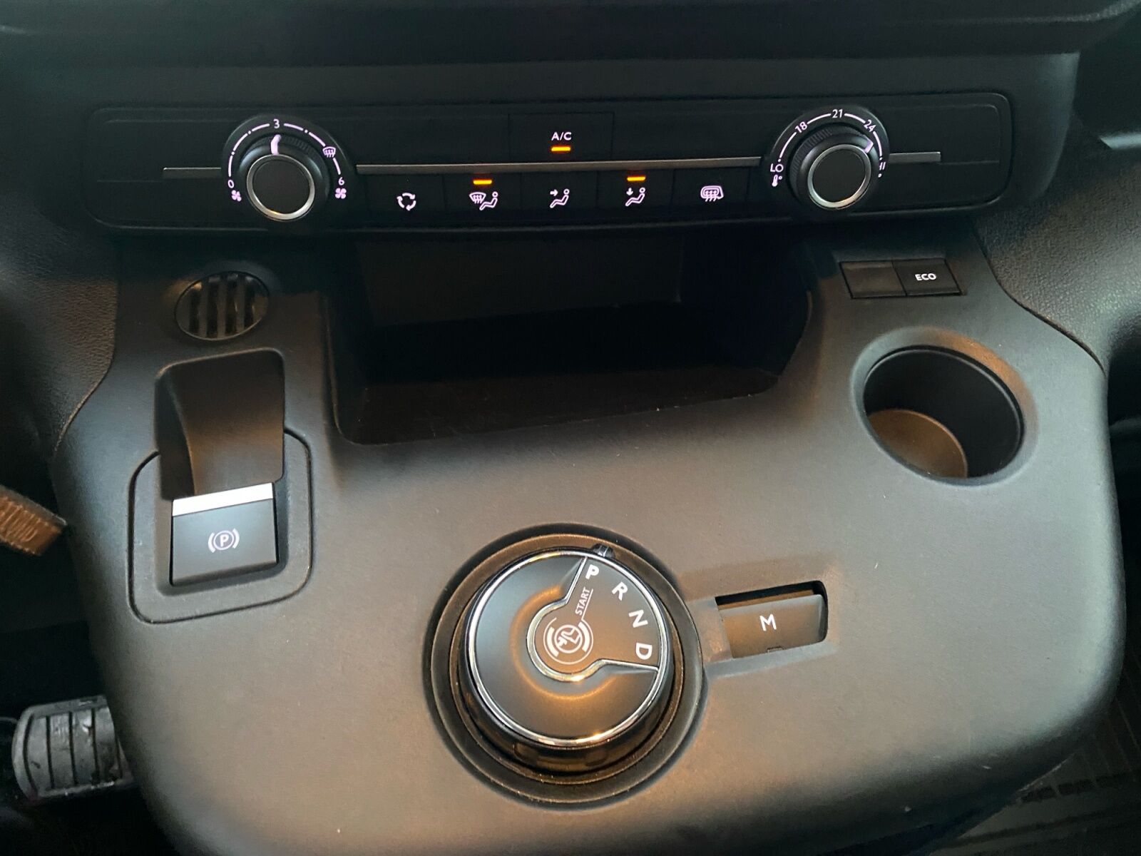 Billede af Toyota Proace City Long 1,5 D Comfort Smart Active Vision 130HK Van 8g Aut.