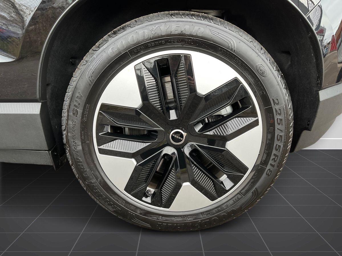 Billede af Volvo EX30 Single Motor Extended Range Core 272HK 5d Aut.