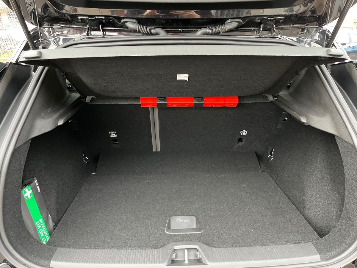 Billede af Volvo EX30 Single Motor Extended Range Core 272HK 5d Aut.