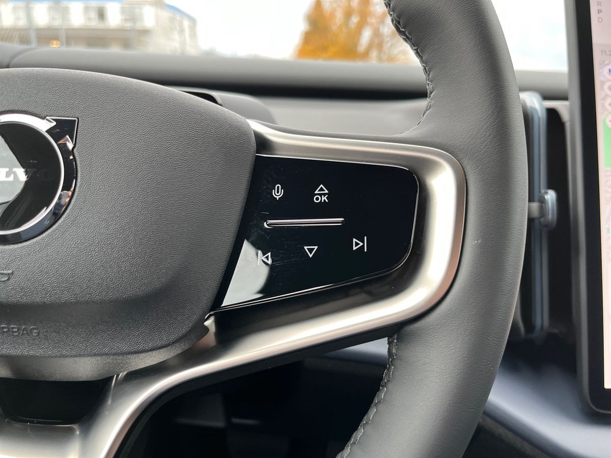 Billede af Volvo EX30 Single Motor Extended Range Core 272HK 5d Aut.