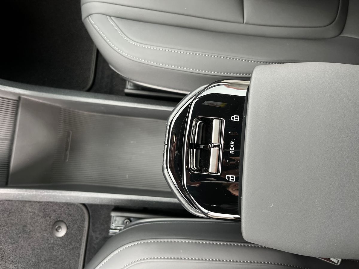 Billede af Volvo EX30 Single Motor Extended Range Core 272HK 5d Aut.