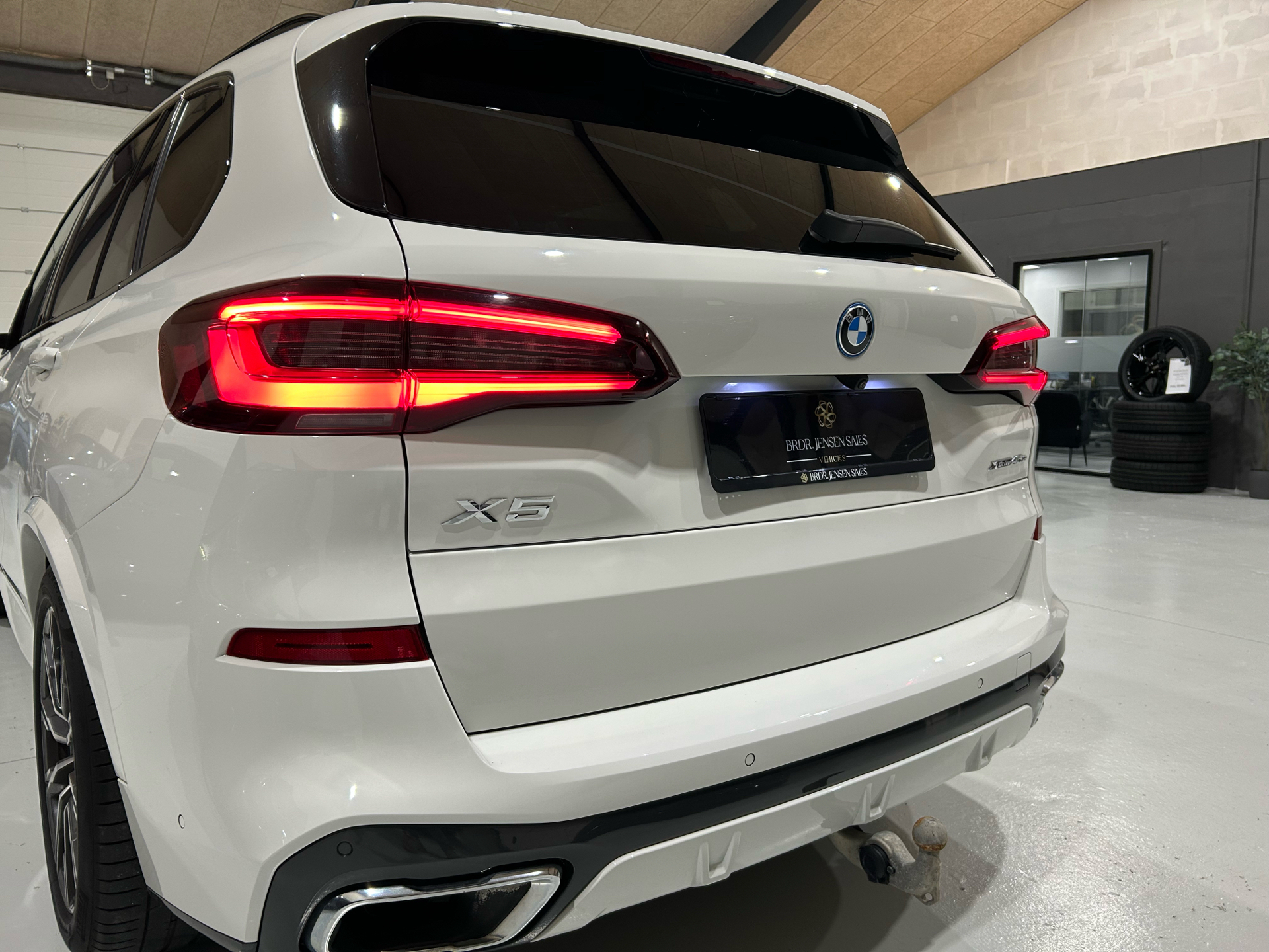 Billede af BMW X5 45e 3,0 Plugin-hybrid M-Sport XDrive Steptronic 399HK 5d 8g Aut.