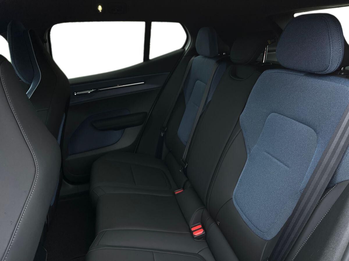 Billede af Volvo EX30 Single Motor Extended Range Core 272HK 5d Aut.