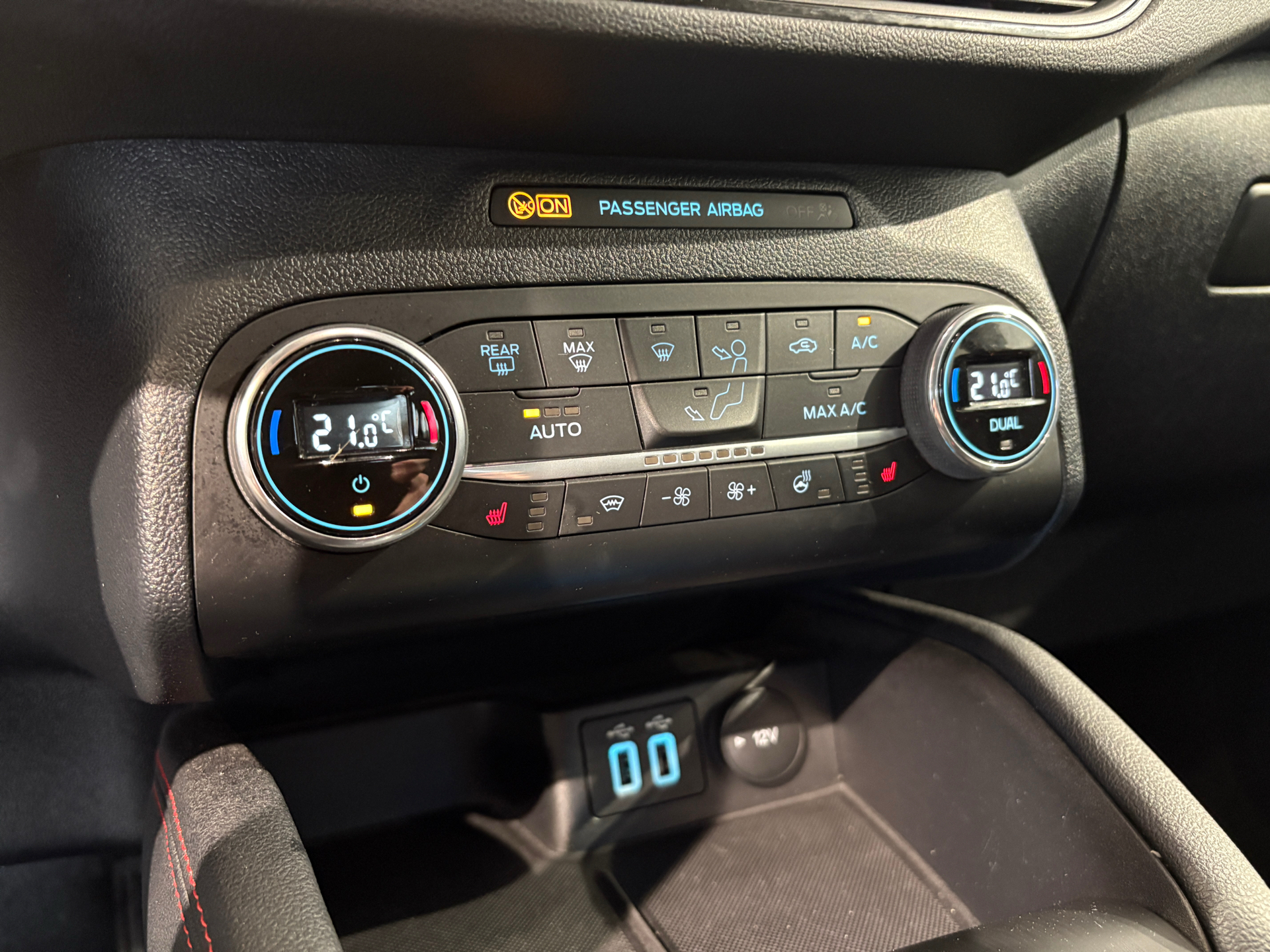 Billede af Ford Kuga 2,5 Plugin-hybrid ST-Line X CVT 225HK 5d Trinl. Gear