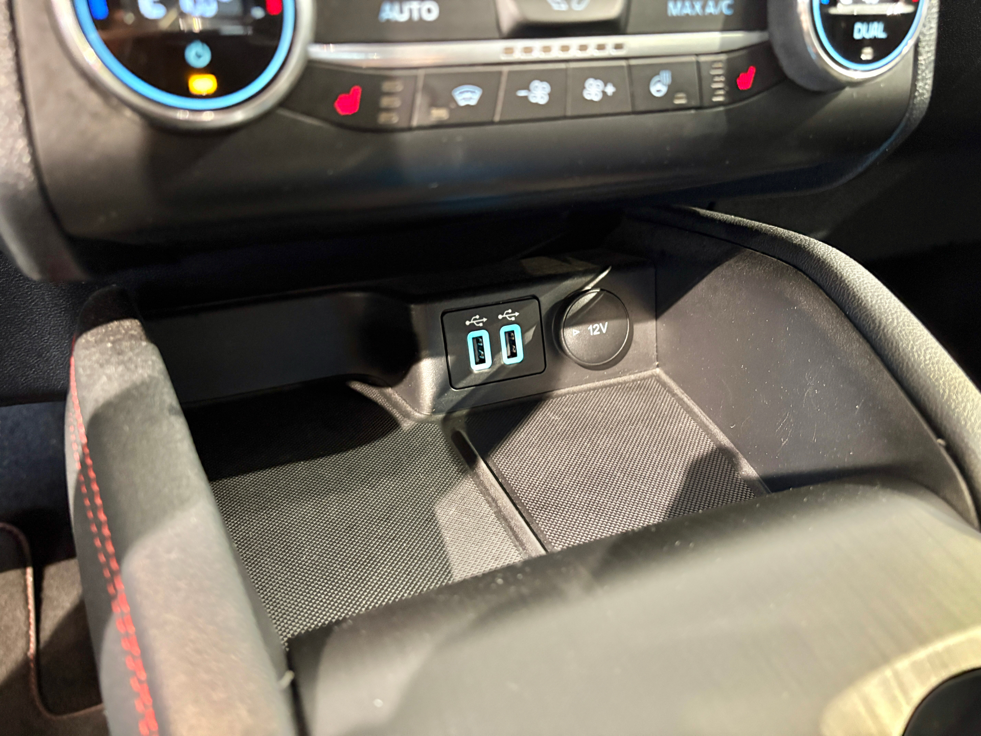 Billede af Ford Kuga 2,5 Plugin-hybrid ST-Line X CVT 225HK 5d Trinl. Gear