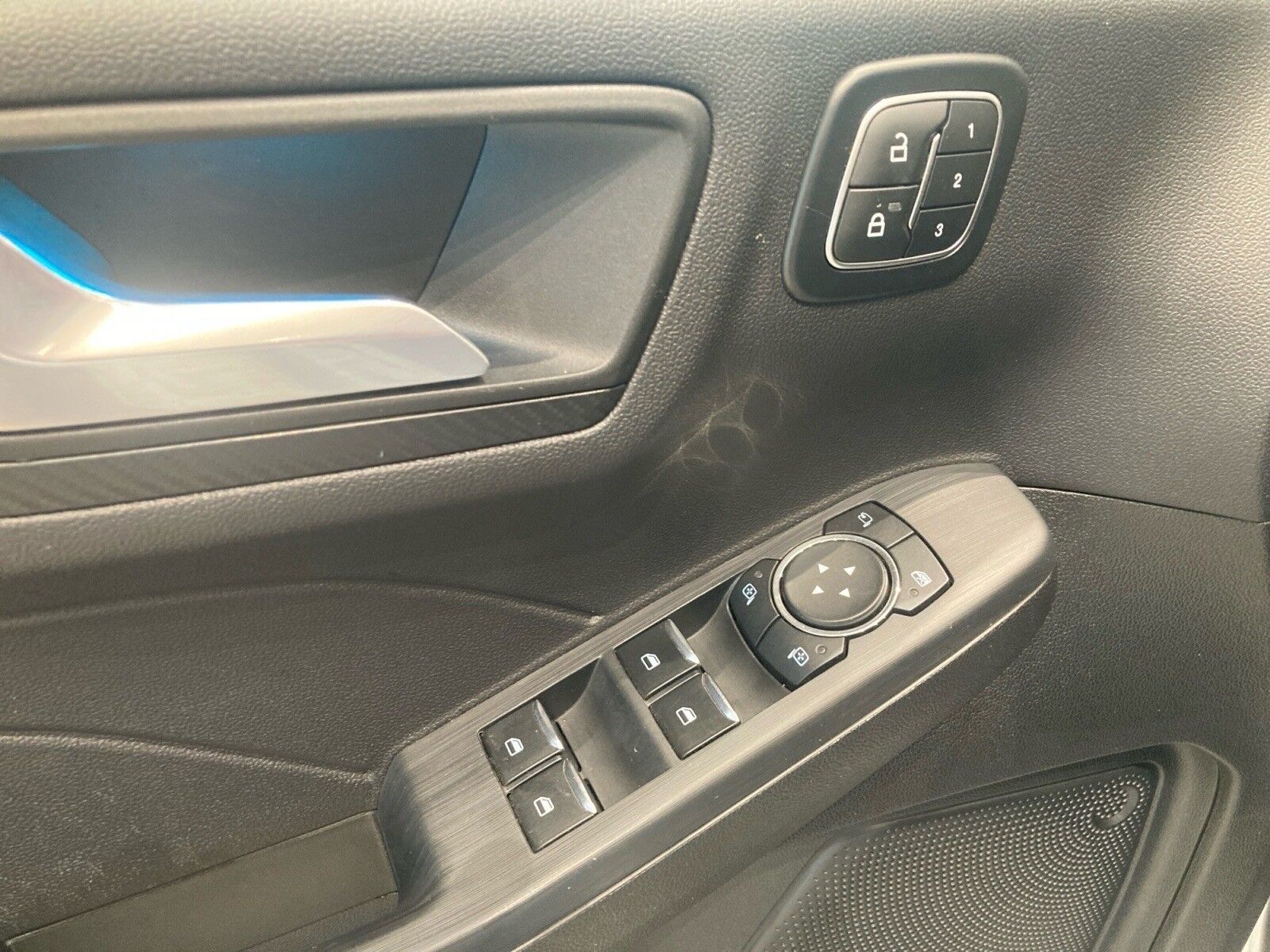 Billede af Ford Kuga 2,5 Plugin-hybrid ST-Line X CVT 243HK 5d Aut.