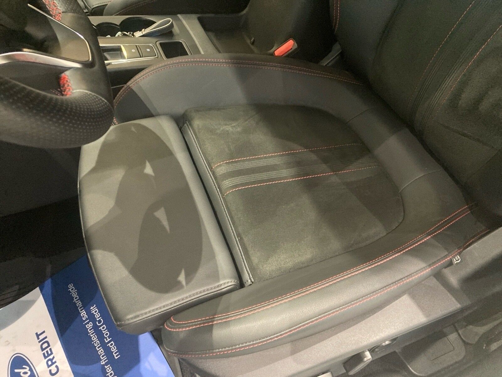 Billede af Ford Kuga 2,5 Plugin-hybrid ST-Line X CVT 243HK 5d Aut.