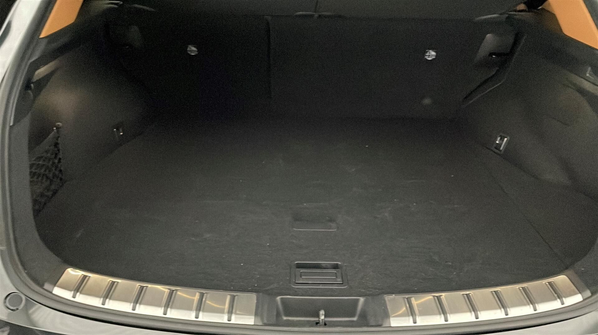 Billede af Lexus NX 450h+ 2,5 Plugin-hybrid Business Plus 4WD 309HK 5d Trinl. Gear