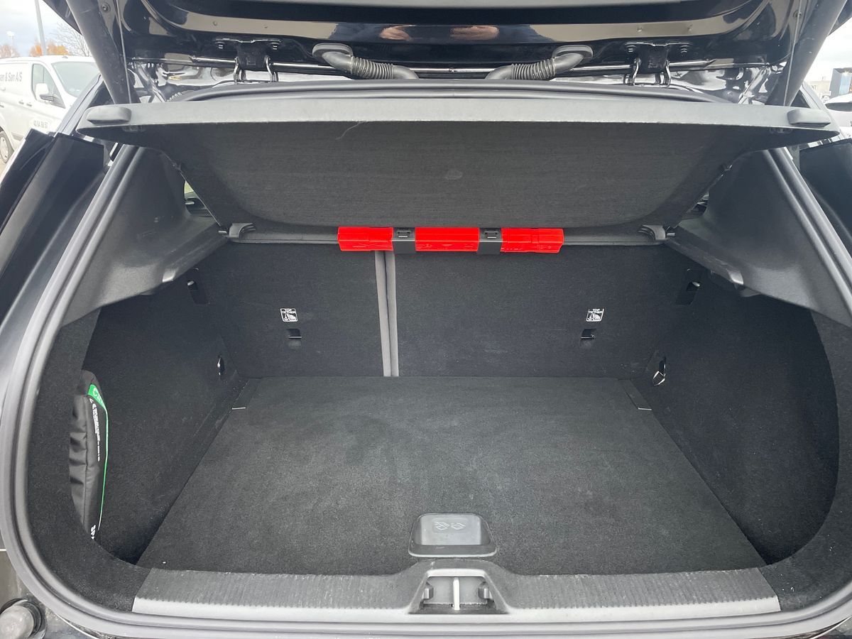 Billede af Volvo EX30 Single Motor Extended Range Plus 272HK 5d Aut.