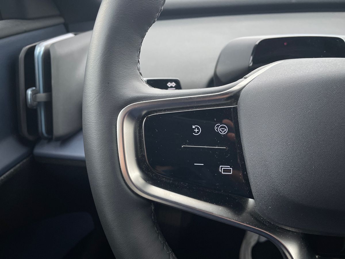 Billede af Volvo EX30 Single Motor Extended Range Plus 272HK 5d Aut.