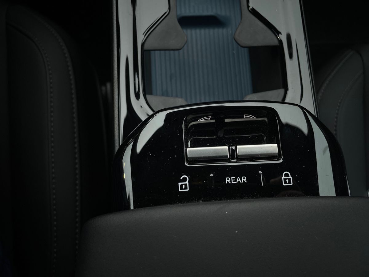 Billede af Volvo EX30 Single Motor Extended Range Plus 272HK 5d Aut.