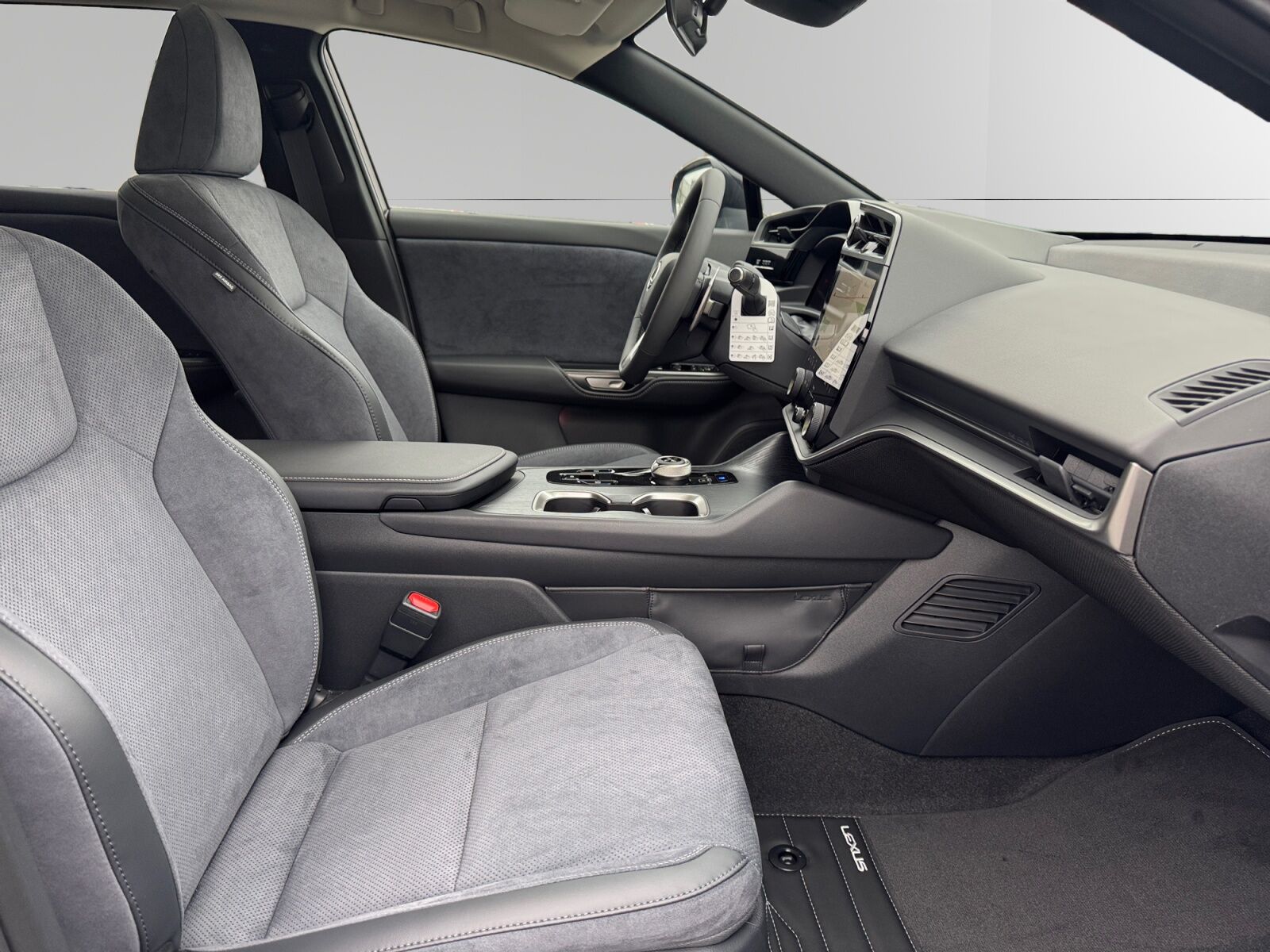 Billede af Lexus RZ 300e EL Luxury 204HK 4d Aut.