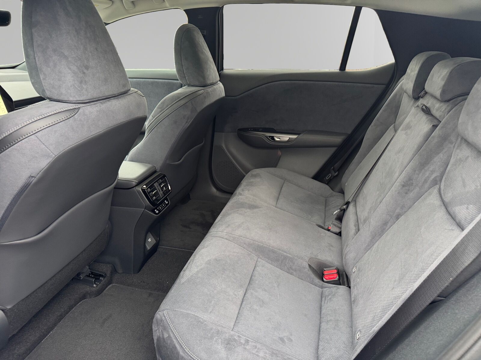 Billede af Lexus RZ 300e EL Luxury 204HK 4d Aut.