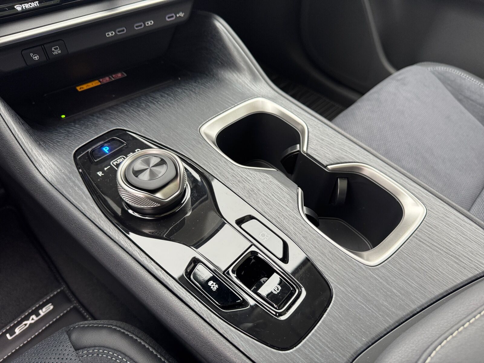 Billede af Lexus RZ 300e EL Luxury 204HK 4d Aut.