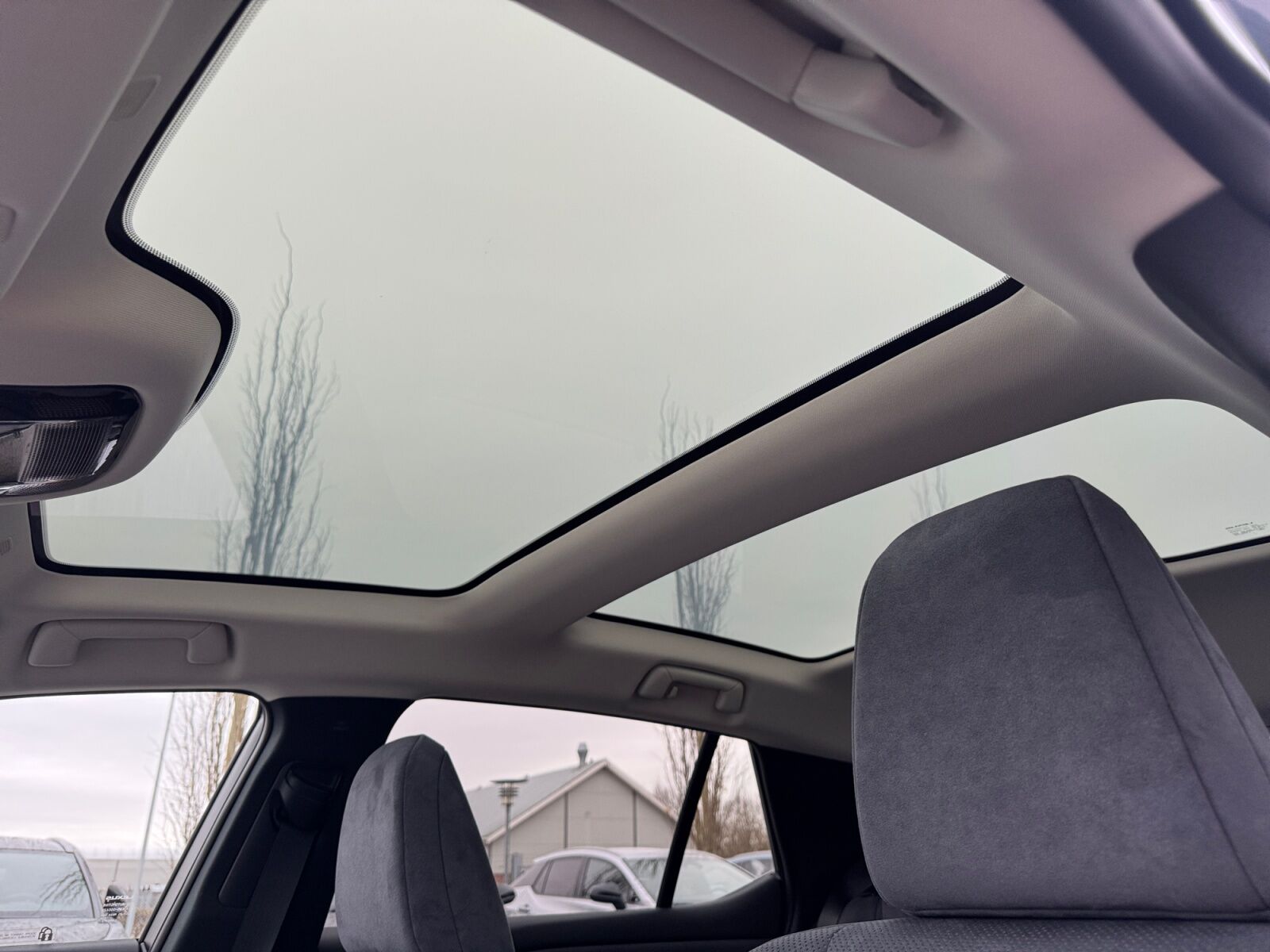 Billede af Lexus RZ 300e EL Luxury 204HK 4d Aut.