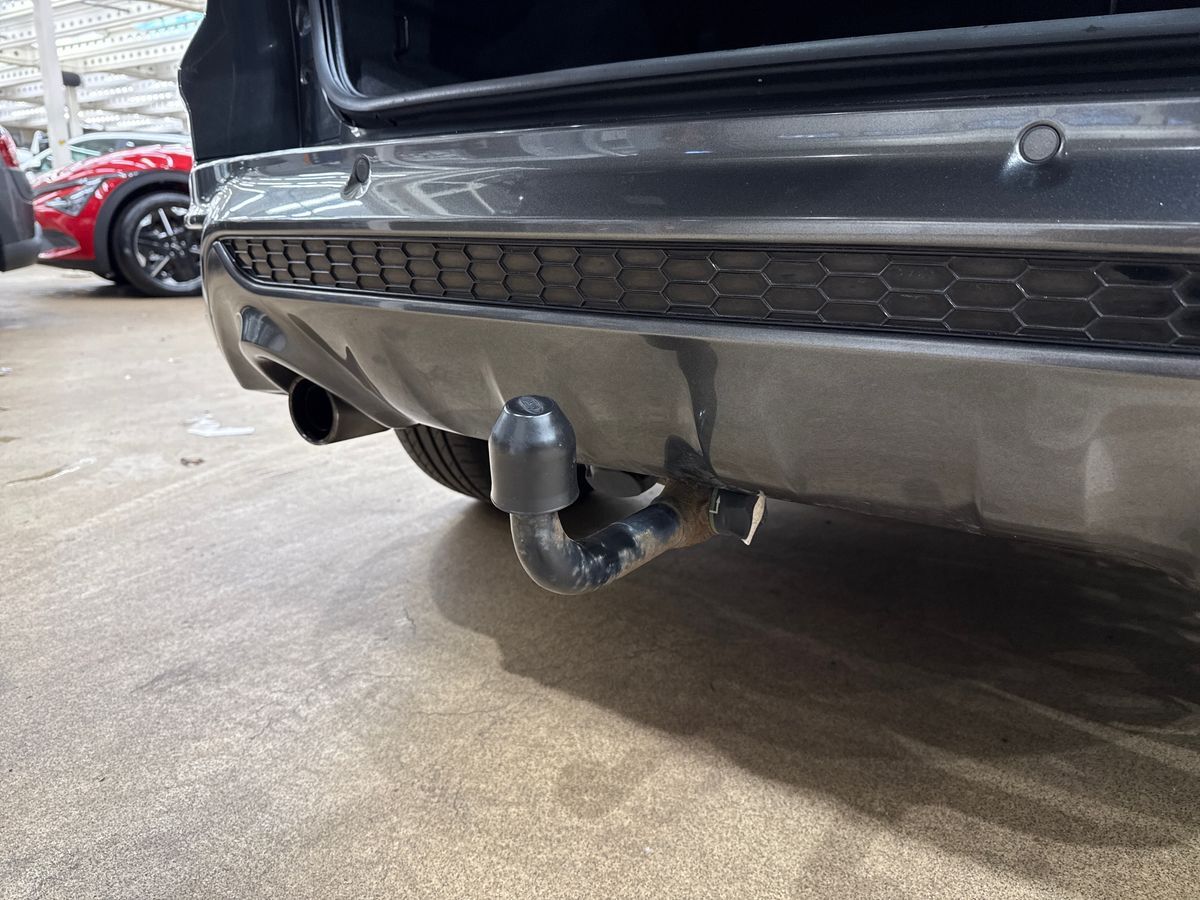 Billede af Ford Kuga 1,5 EcoBoost Vignale Attack AWD 182HK 5d 6g Aut.