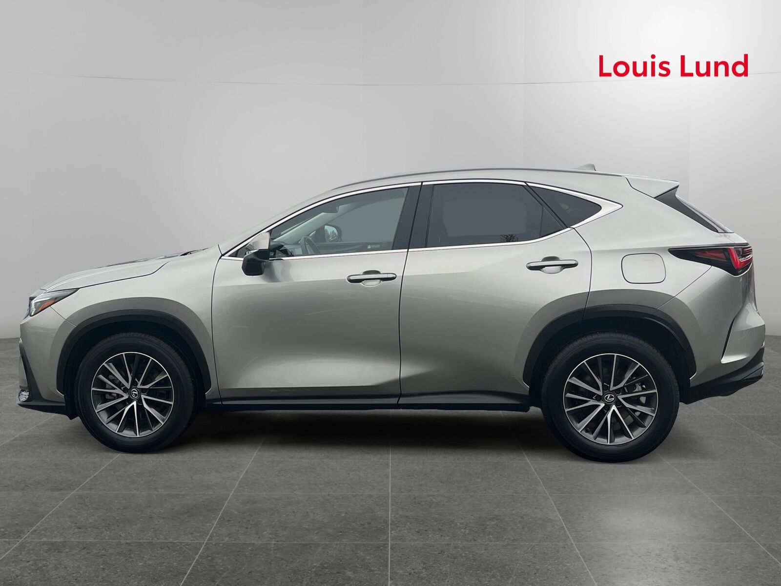 Billede af Lexus NX 450h+ 2,5 Plugin-hybrid Business Plus 4WD 309HK 5d Trinl. Gear