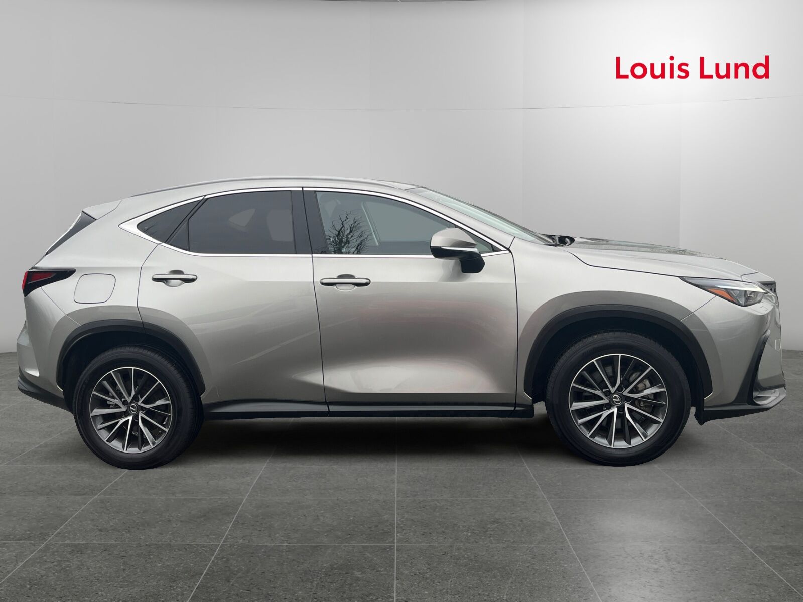 Billede af Lexus NX 450h+ 2,5 Plugin-hybrid Business Plus 4WD 309HK 5d Trinl. Gear