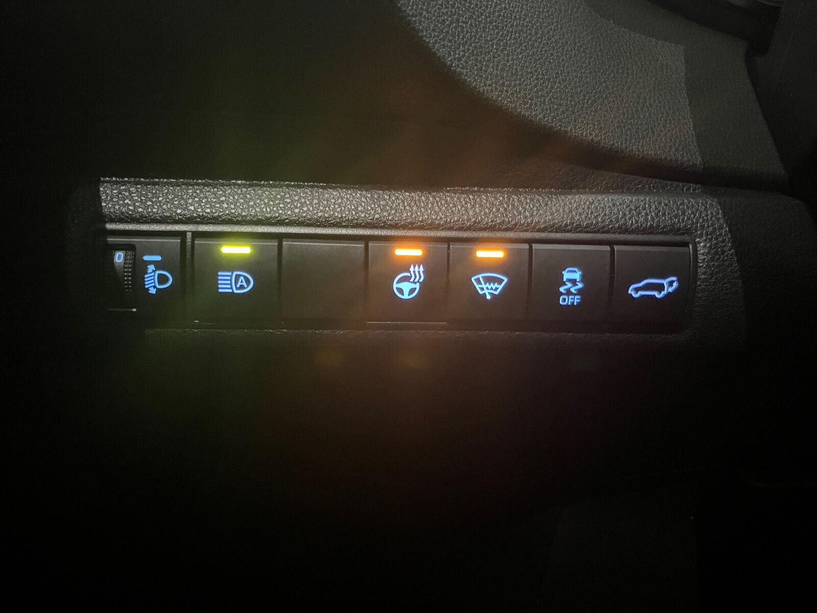 Billede af Toyota Corolla Touring Sports 2,0 Hybrid H3 Premium E-CVT 180HK Stc 6g Aut.