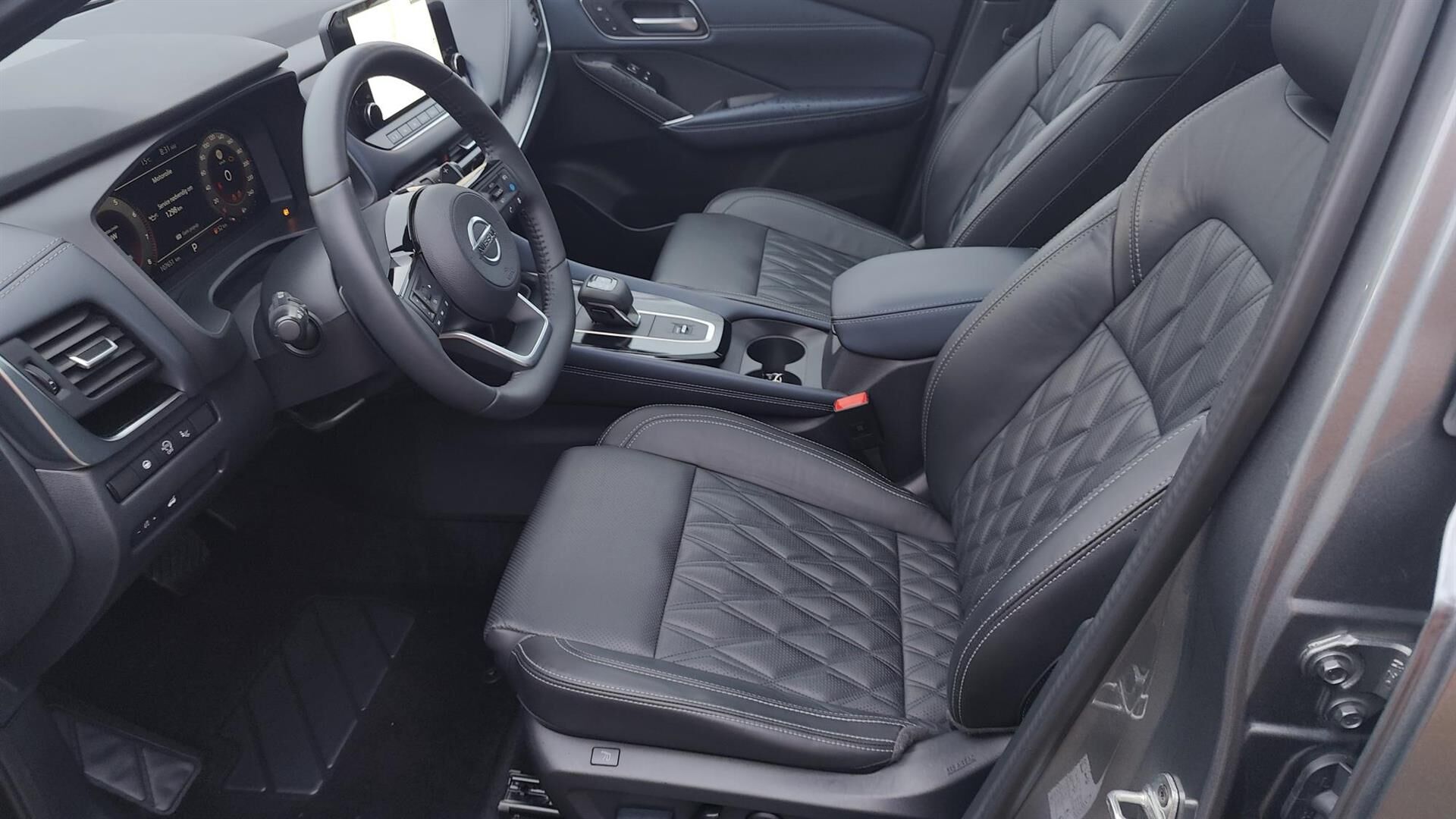 Billede af Nissan Qashqai 1,3 MHEV  Mild hybrid Tekna+ X-Tronic 158HK 5d 7g Aut.