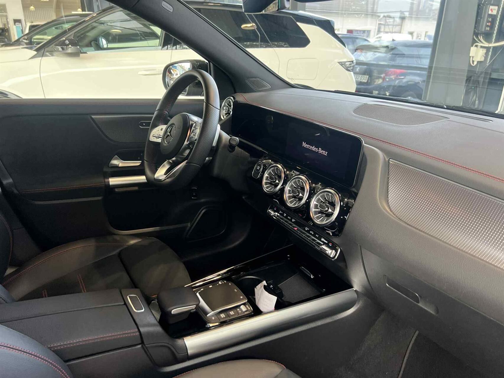 Billede af Mercedes-Benz EQA 250 EL AMG Line 190HK 5d Aut.